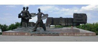 Монумент «Покорителям целины» является своеобразным неофициальным символом города Костаная. В этом монументе нашла свое отражение одна из важнейших страниц истории города и всей Костанайской области.